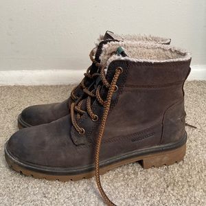 Kamik brown winter boots